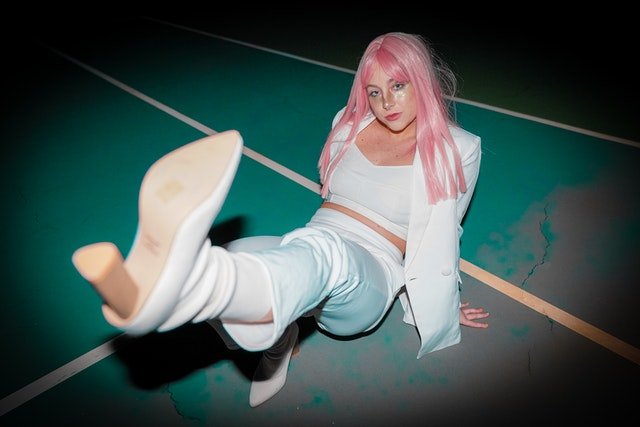 Novos sapatos de plataforma perfeitos para festas